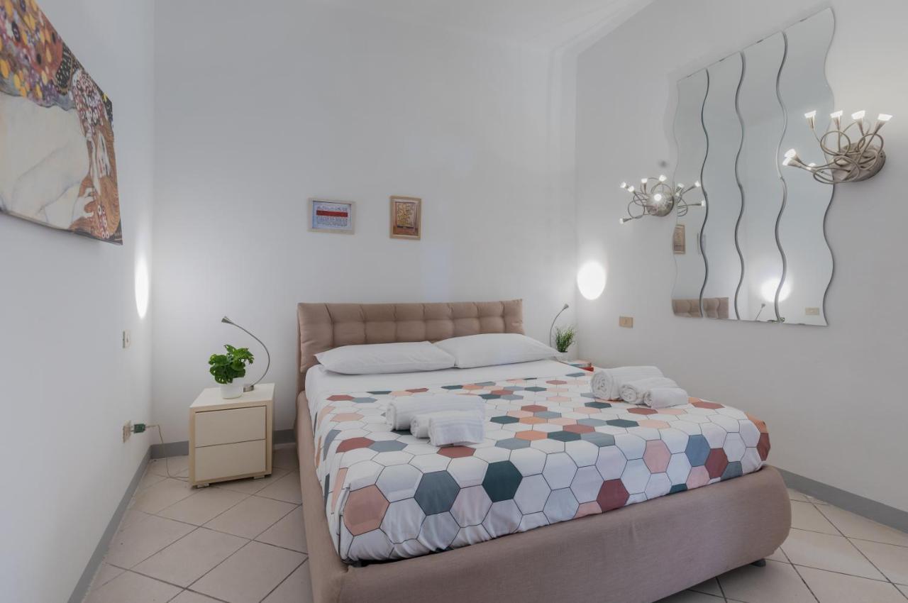Tuttomondo Central Flat With Private Courtyard Πίζα Εξωτερικό φωτογραφία